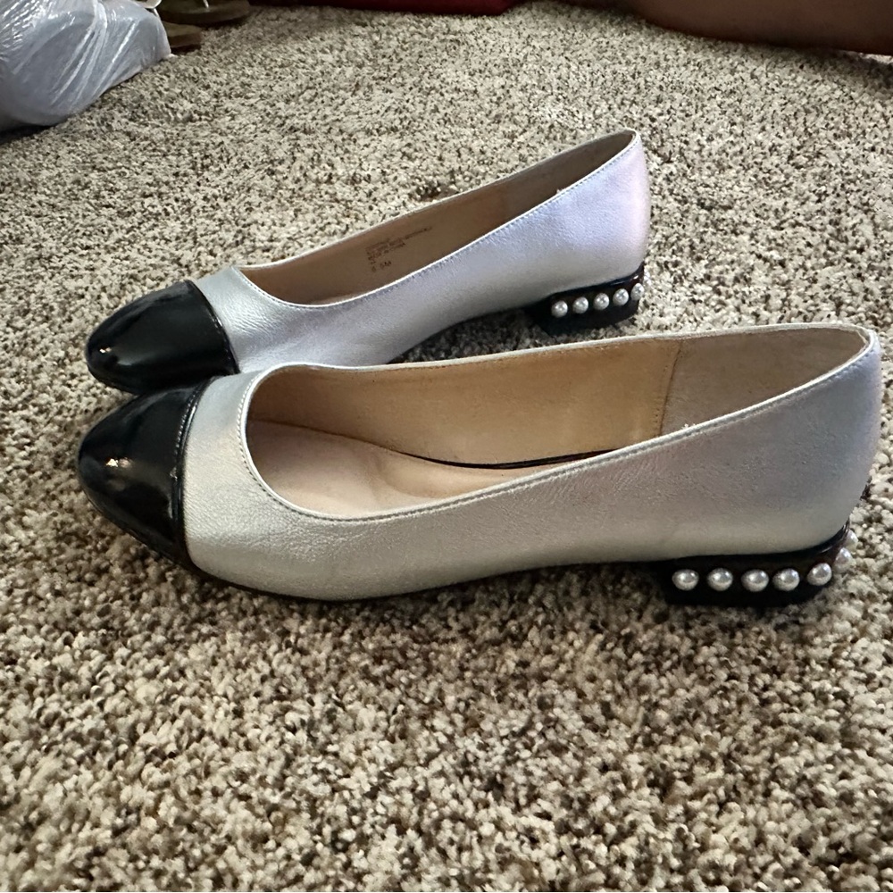 Elegant Silver and Black Women's Flats by Adrienne Vittadini